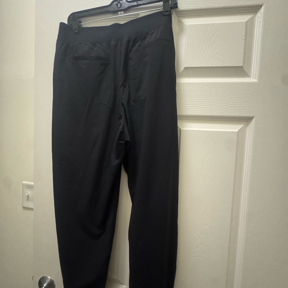 Women’s Athleta black joggers